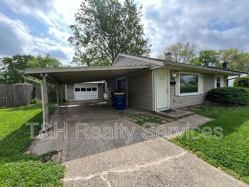 4841 Barlow Dr - Photo 3 of 16