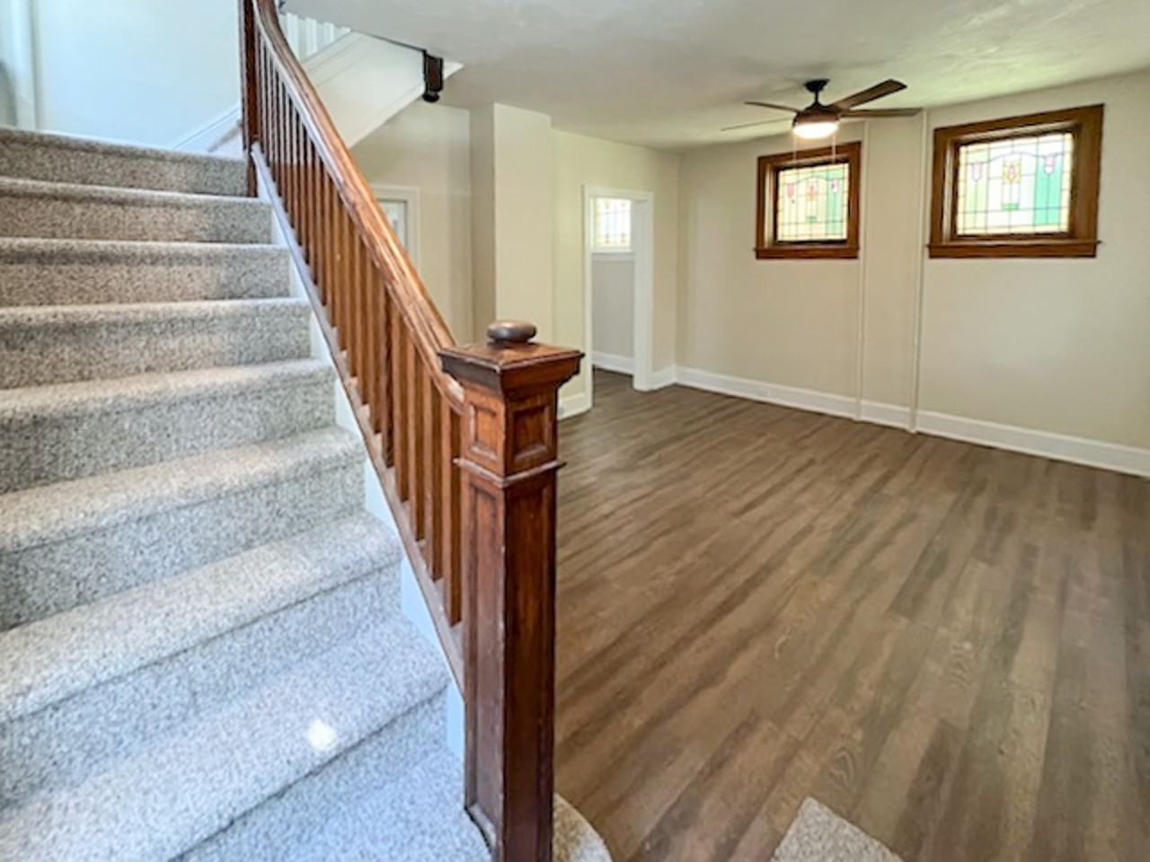 822 S Duke St - Photo 4 of 23