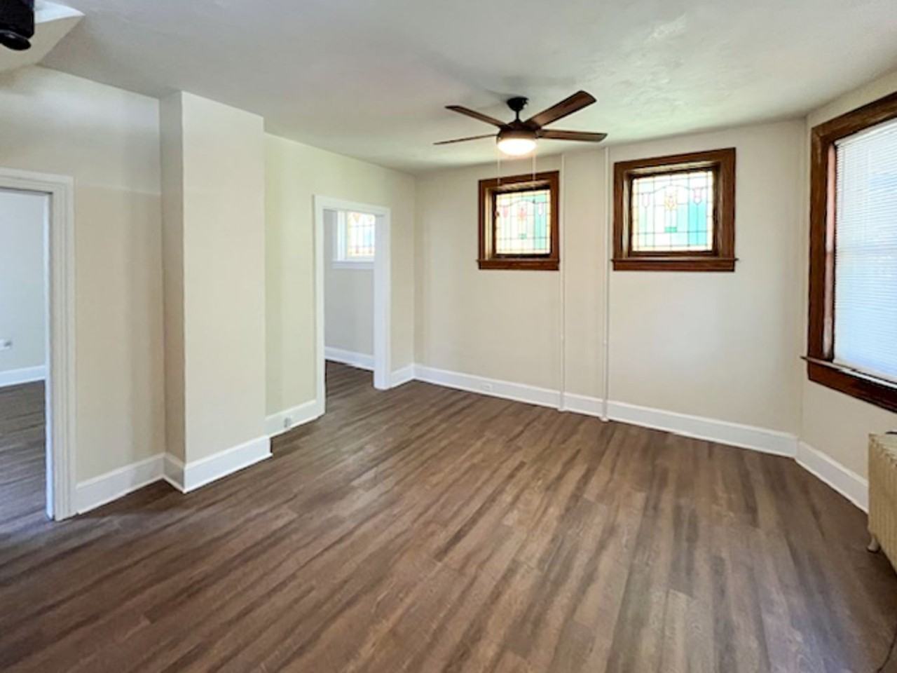 822 S Duke St - Photo 6 of 23
