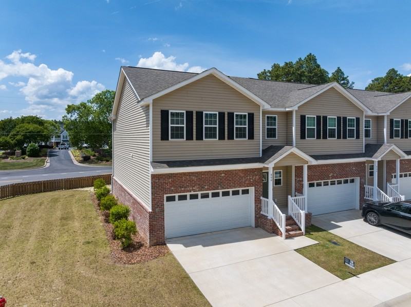 866 Ducks Lndg - Photo 2 of 26