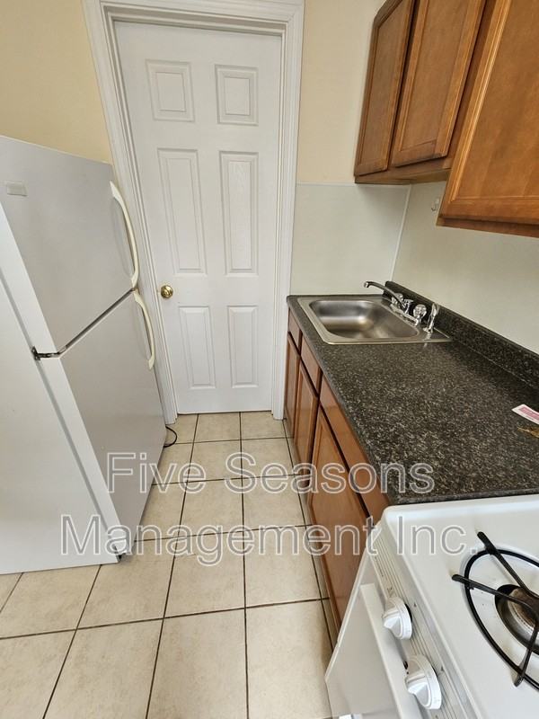 35 North Winooski Avenue - Photo 5 of 12