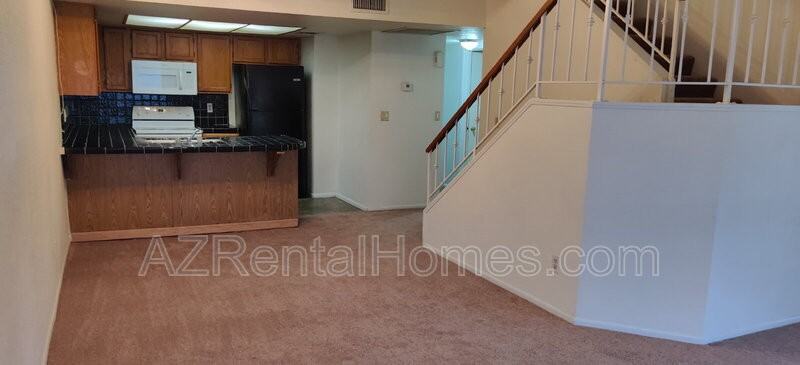 819 N College Ave #I122 - Photo 2 of 14