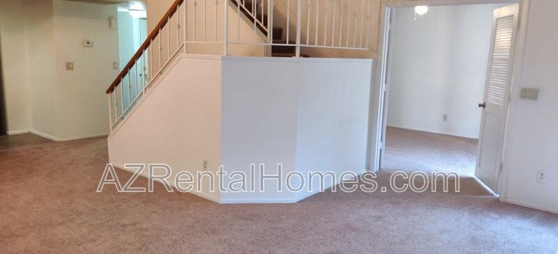 819 N College Ave #I122 - Photo 4 of 14