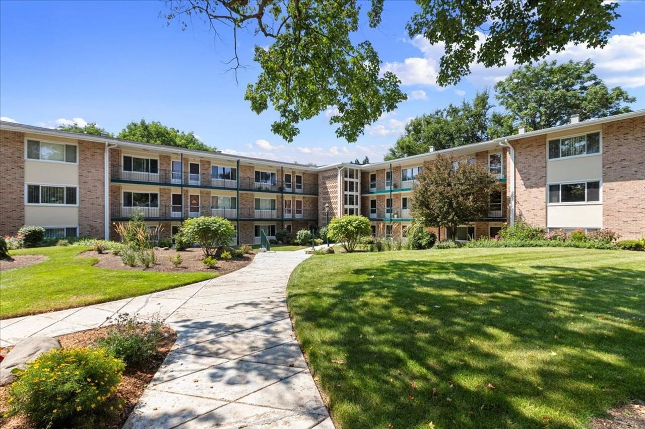 Revere House - Photo 2 of 17