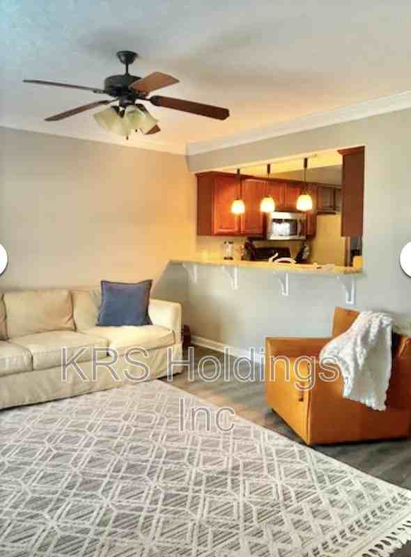 136 Old Tavern Cir - Photo 5 of 17