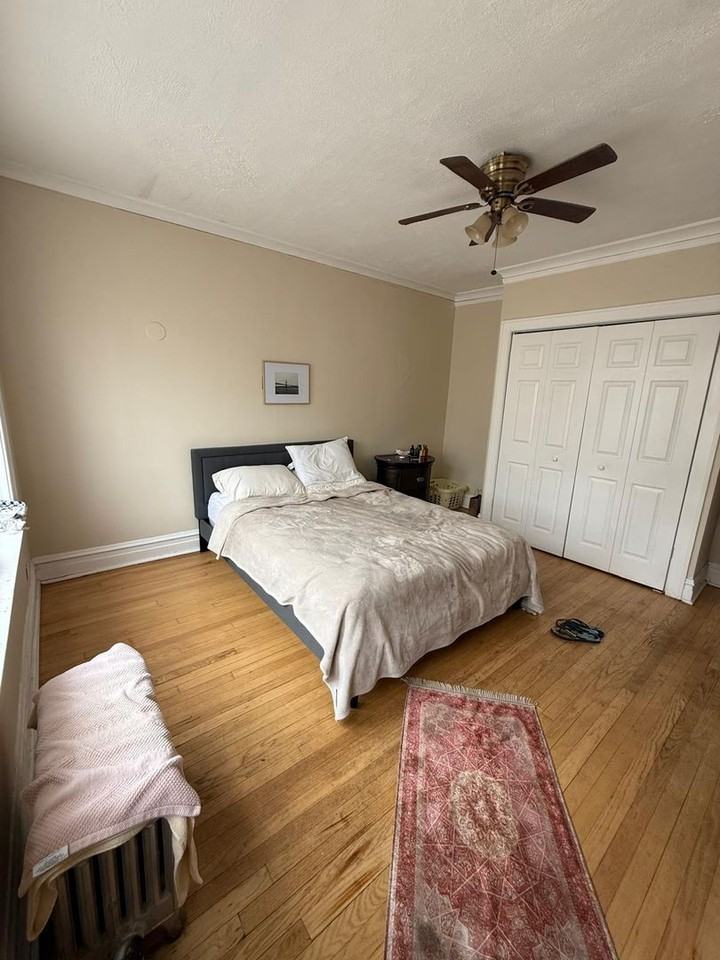 4407 N Kenneth - Photo 4 of 30
