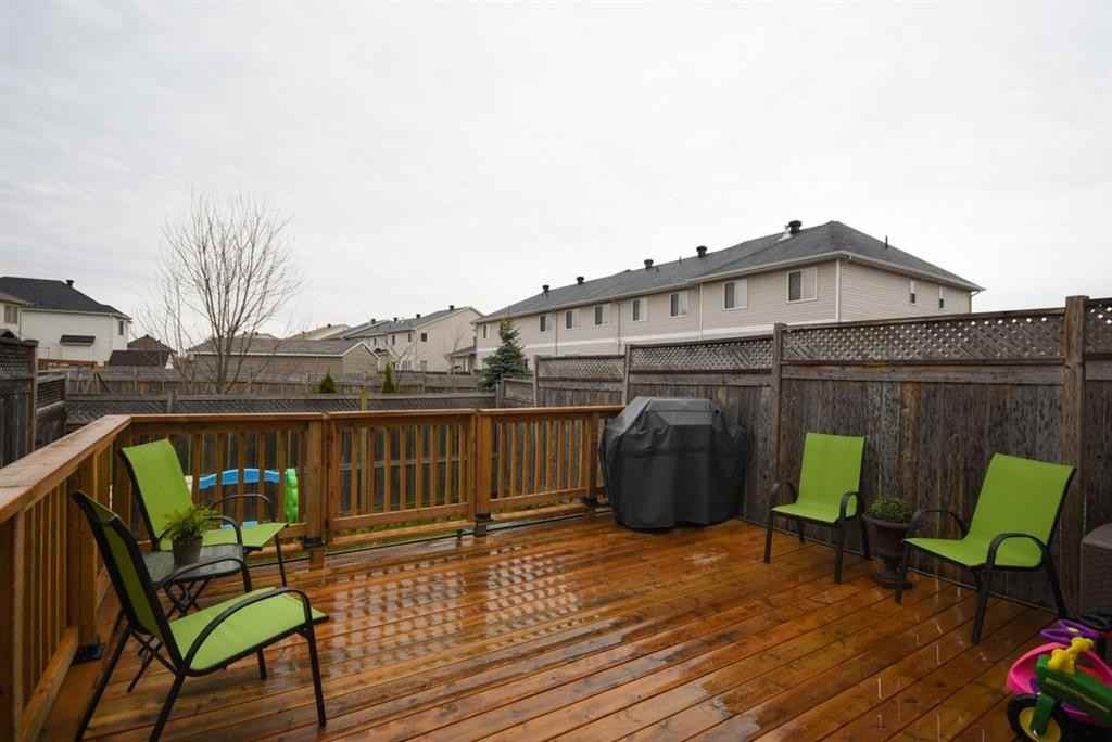 343 Applecross Crescent - Photo 2 of 12