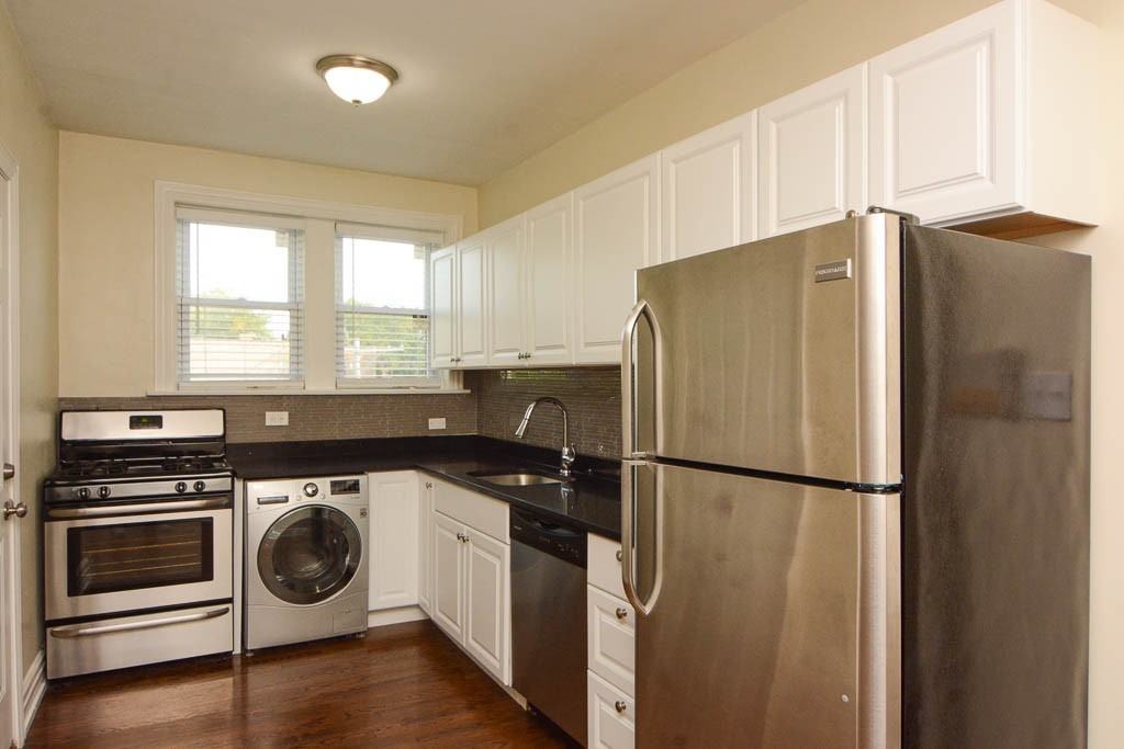 GREENVIEW + GRACE #3E - Photo 2 of 21