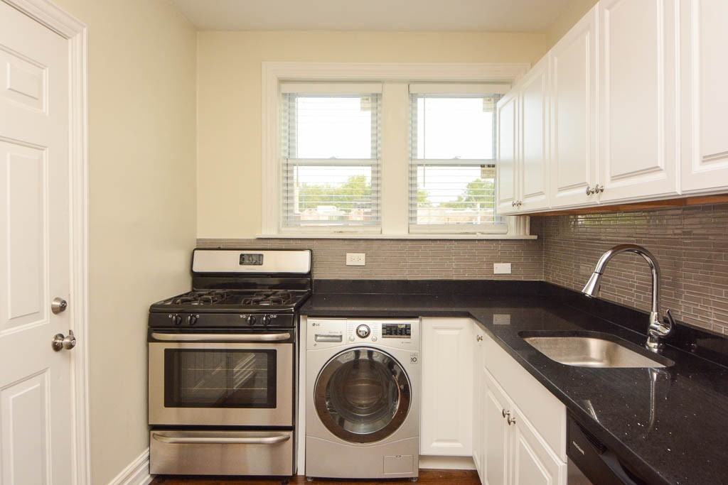 GREENVIEW + GRACE #3E - Photo 3 of 21