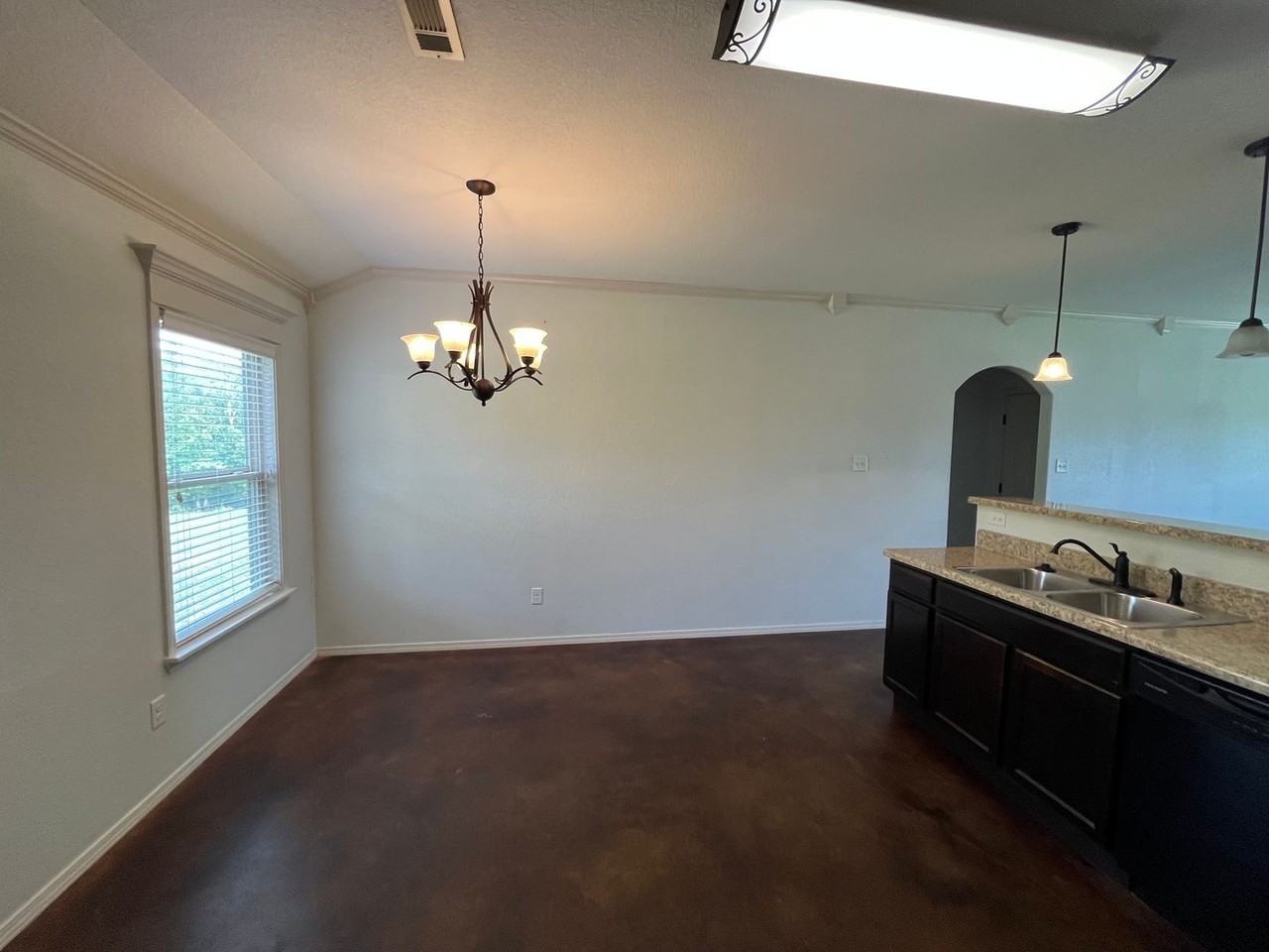 3210 Miracle Heights Cv - Photo 6 of 23