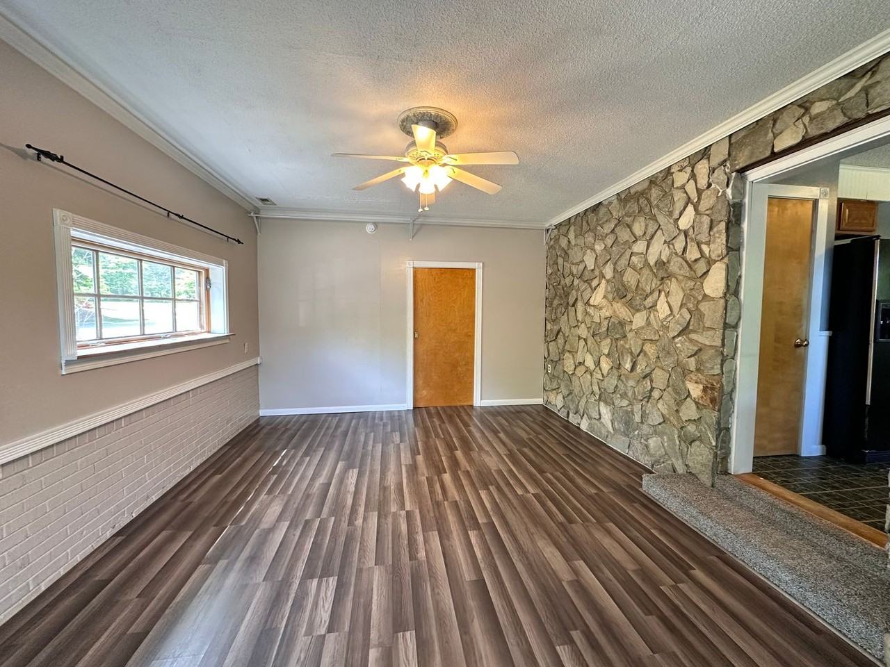 864 Springdale Rd - Photo 3 of 19