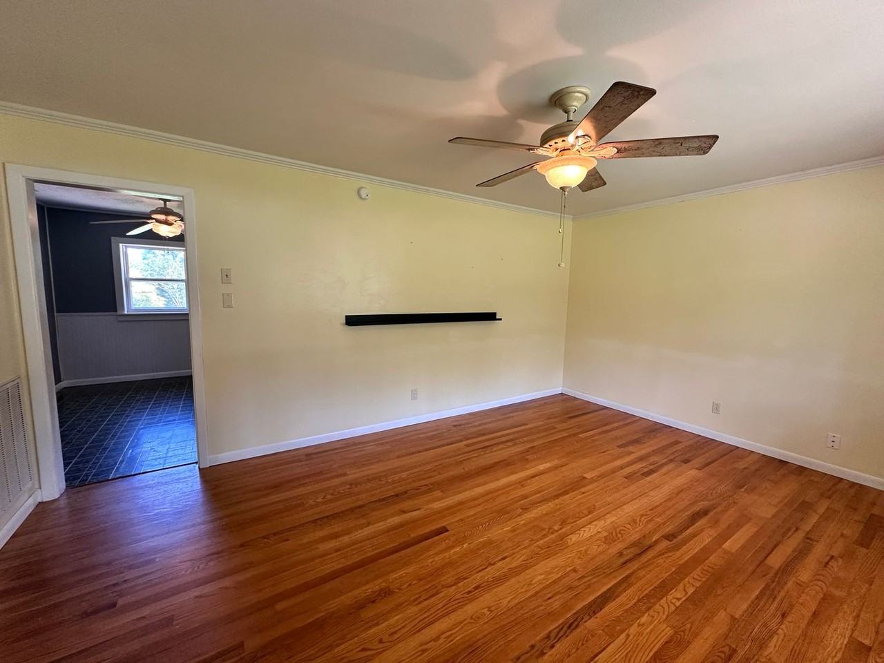 864 Springdale Rd - Photo 5 of 19
