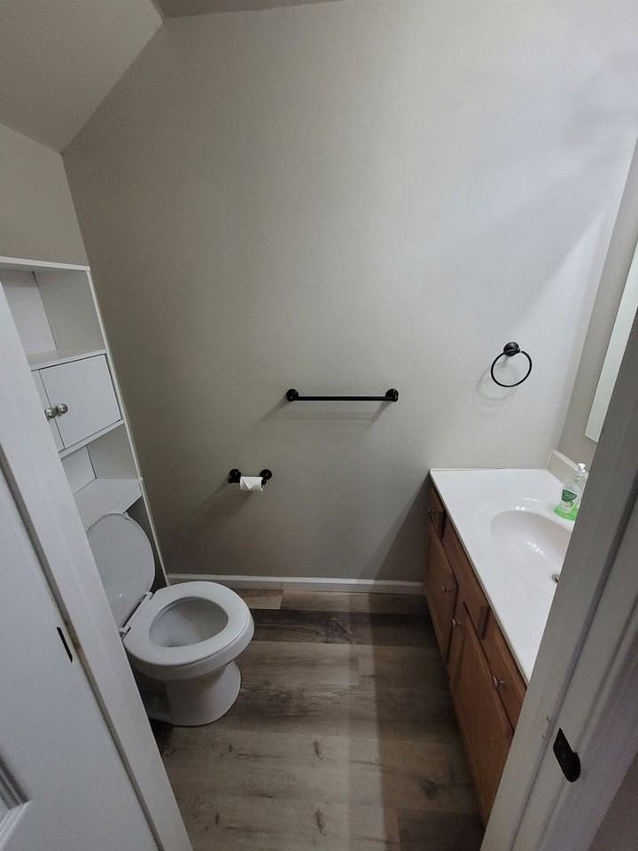 436 Shade Tree Ln - Photo 3 of 9