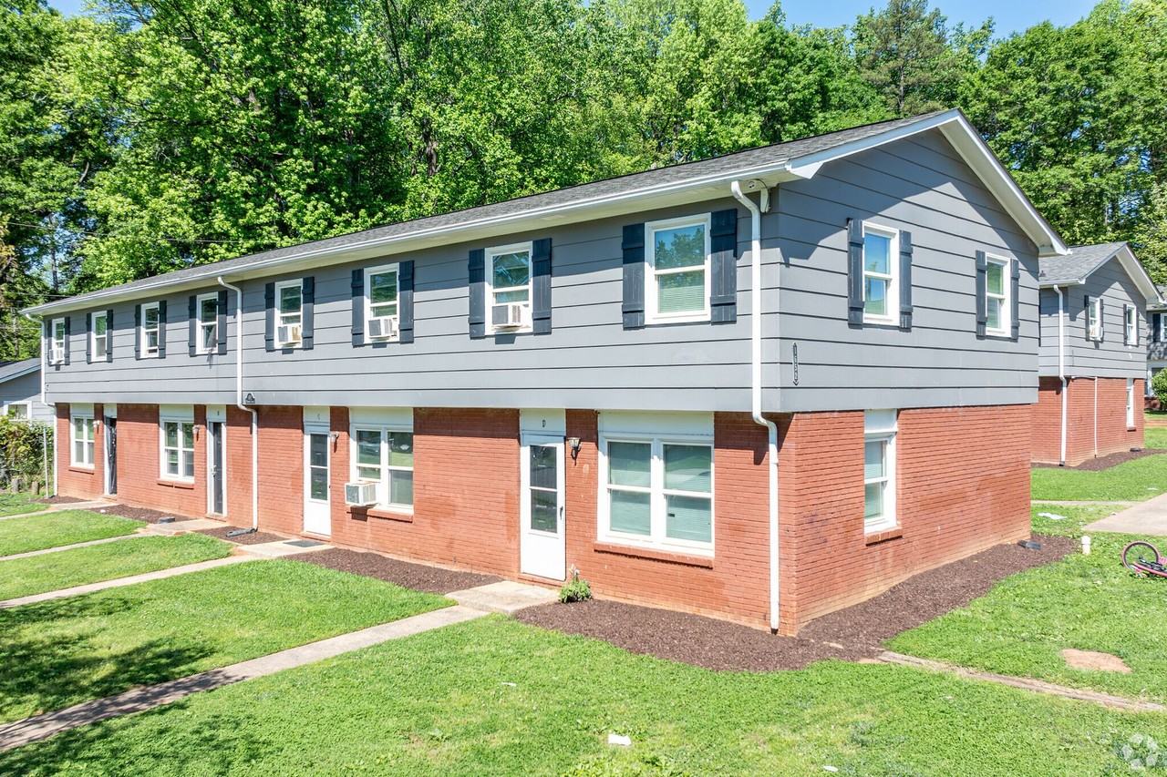 Cambridge Park Townhomes - Photo 4 of 50