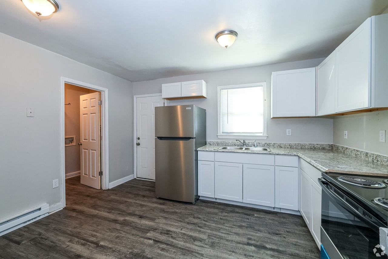 Cambridge Park Townhomes - Photo 7 of 50