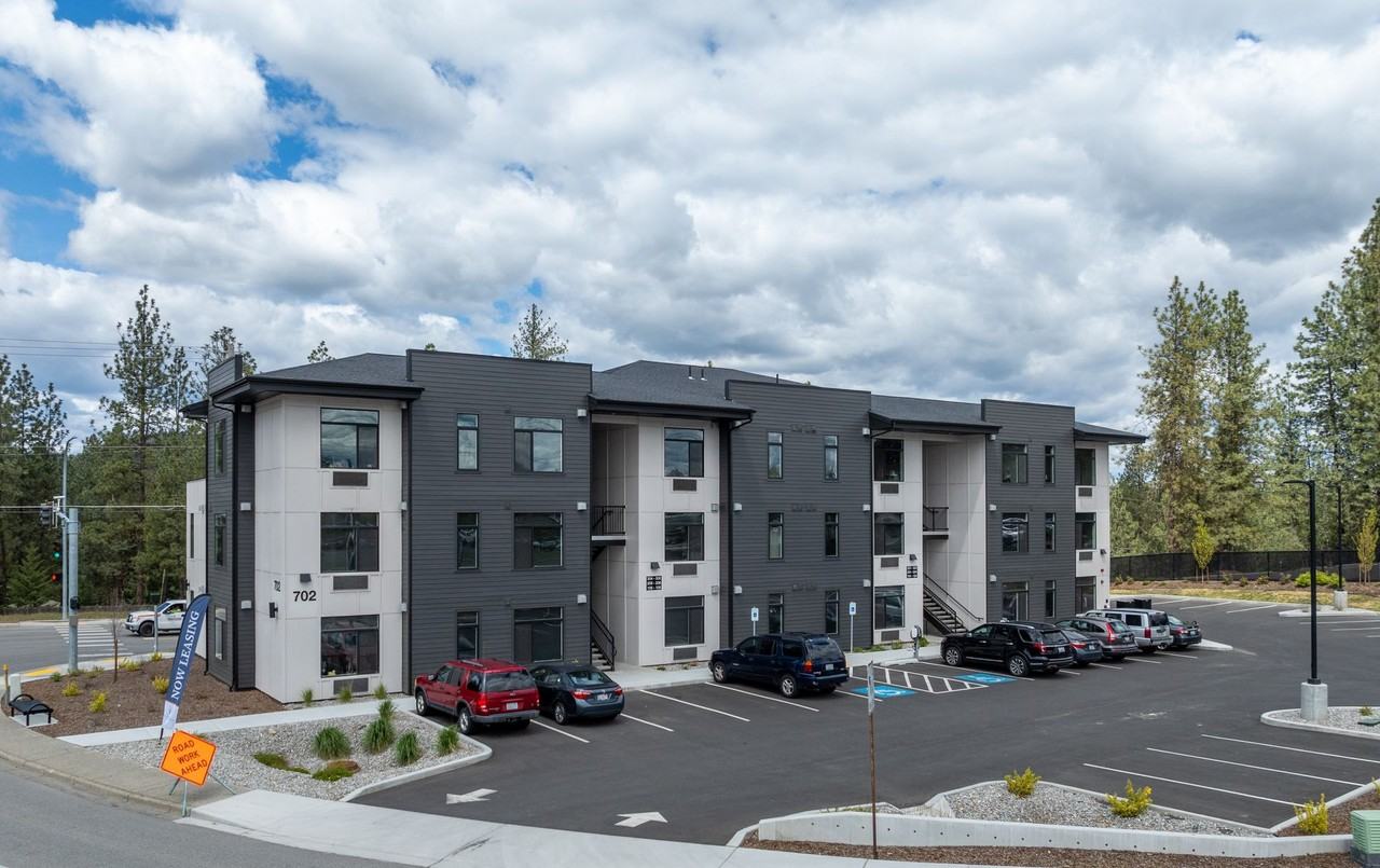 The Flats on Hastings - Photo 5 of 9