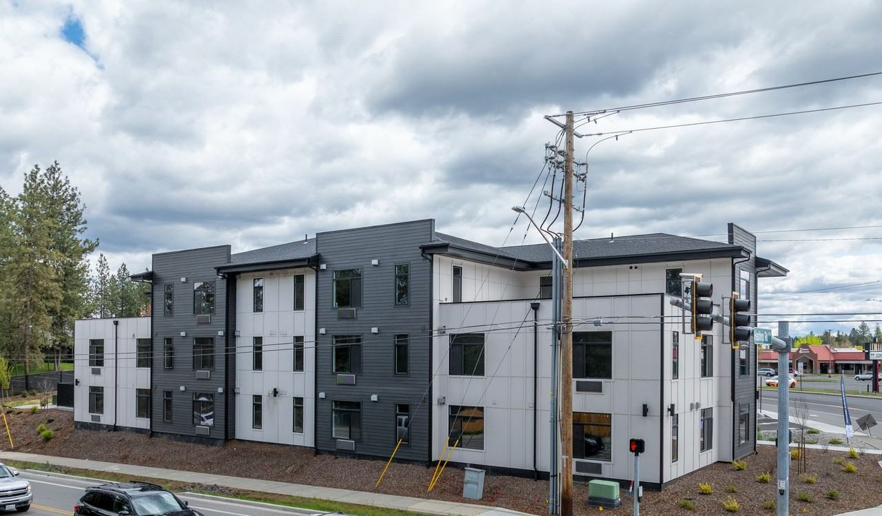 The Flats on Hastings - Photo 7 of 9