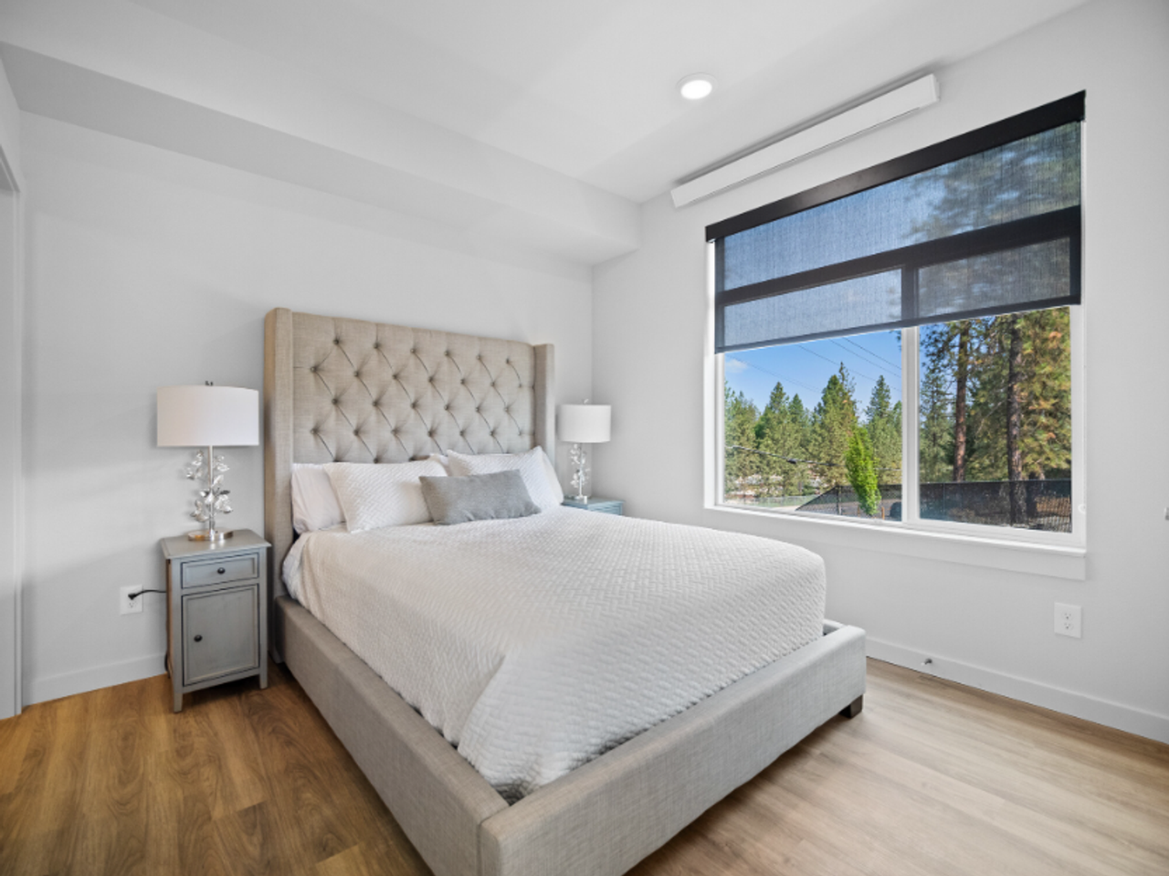 The Flats on Hastings - Photo 3 of 9