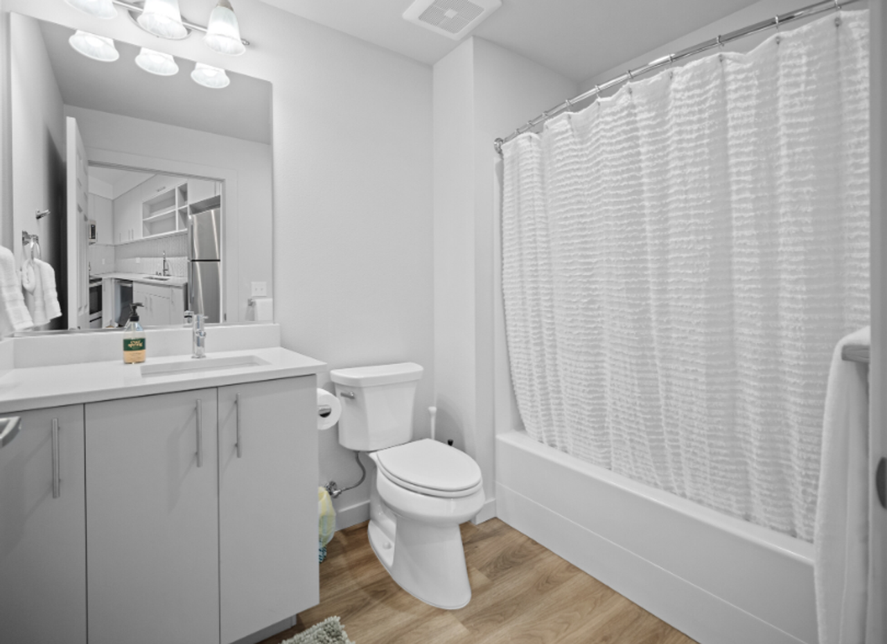 The Flats on Hastings - Photo 4 of 9