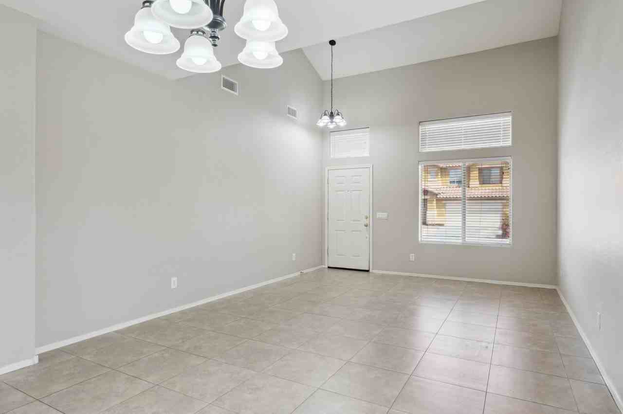 2711 W Jasper Butte Dr - Photo 6 of 36