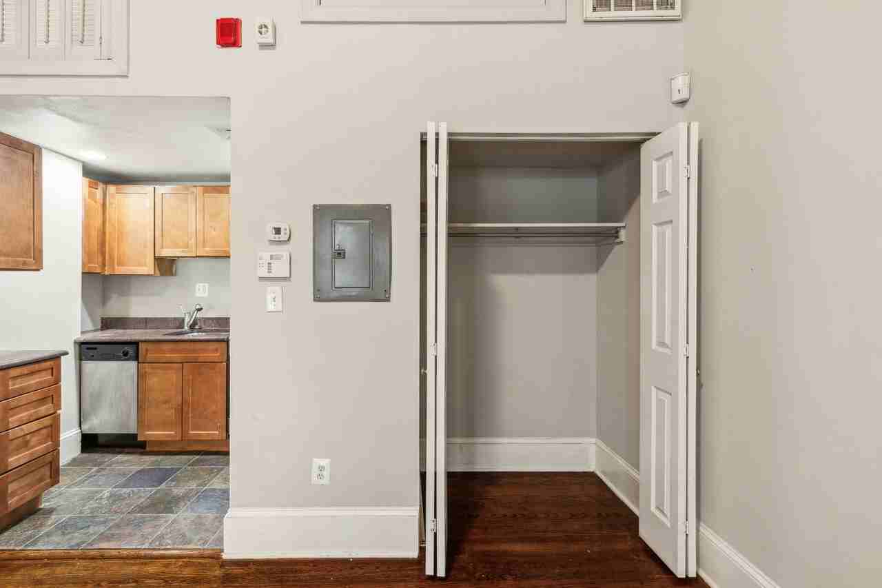 1931 Chestnut Street - Photo 7 of 19