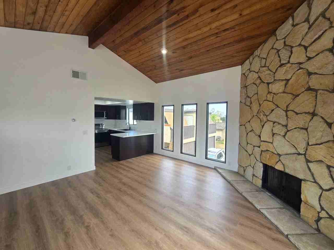 4771 Pearce Dr - Photo 7 of 23