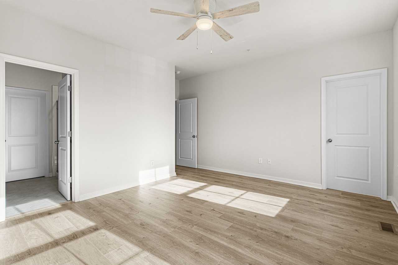 2402 Ownby Ln #F - Photo 5 of 37