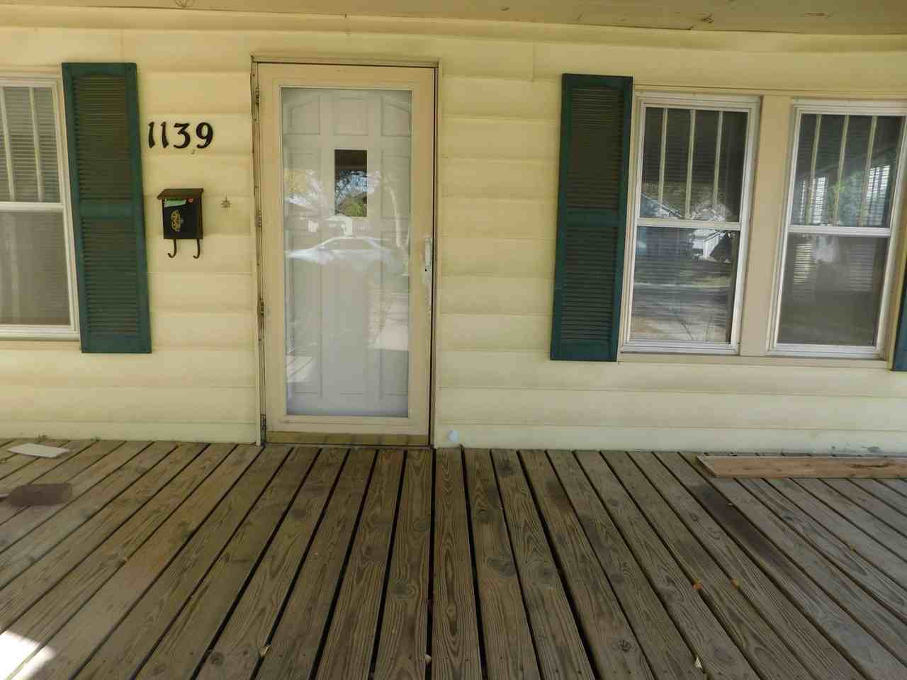 1139 Dearborn St - Photo 3 of 20