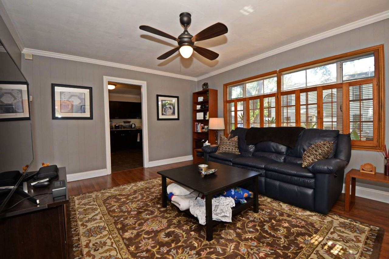 1928 S Fern Creek Ave - Photo 5 of 26