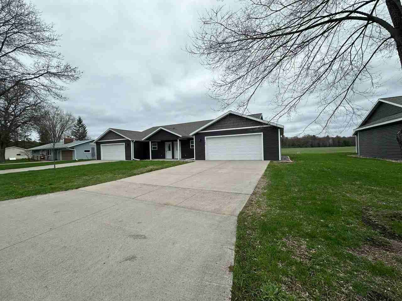 760 Ver Bunker Ave - Photo 2 of 8