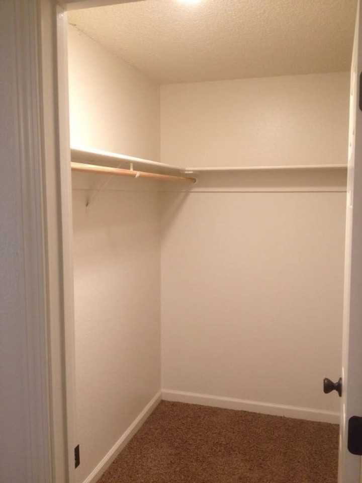 Rogue Apartments - Photo 3 of 4