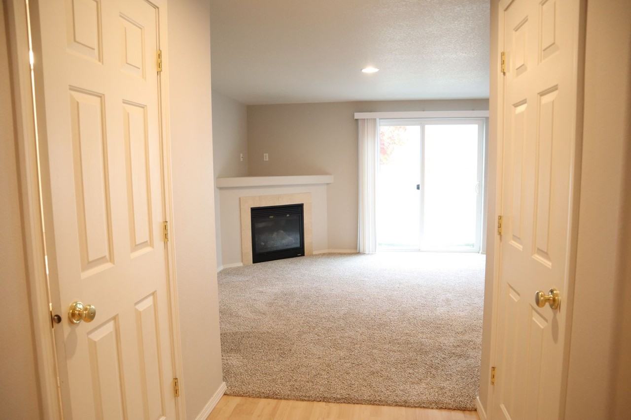 13920 Ne 7th Ct - Photo 6 of 32