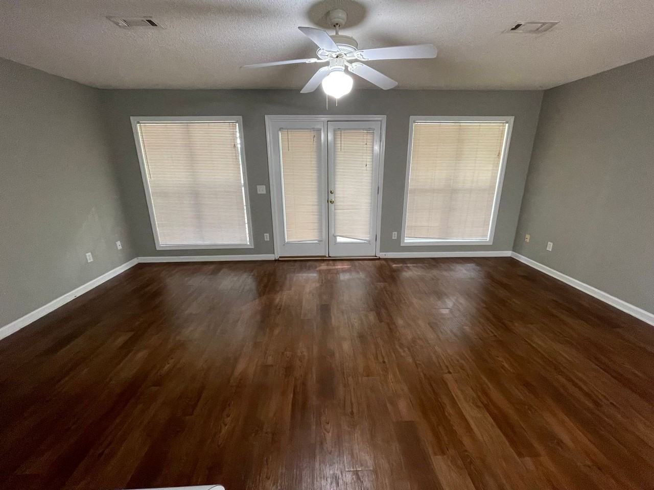 114 Woodmere Dr ##Llc - Photo 5 of 23