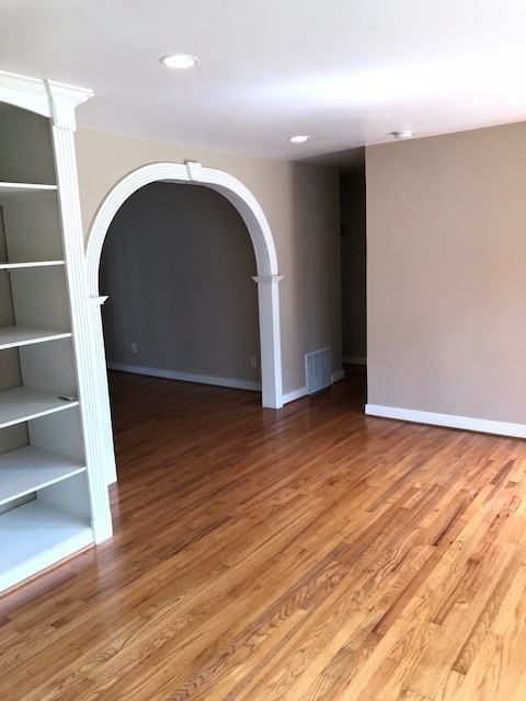 8521 Millard St - Photo 3 of 18