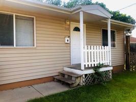 featured image of 909 11th Ave Nw