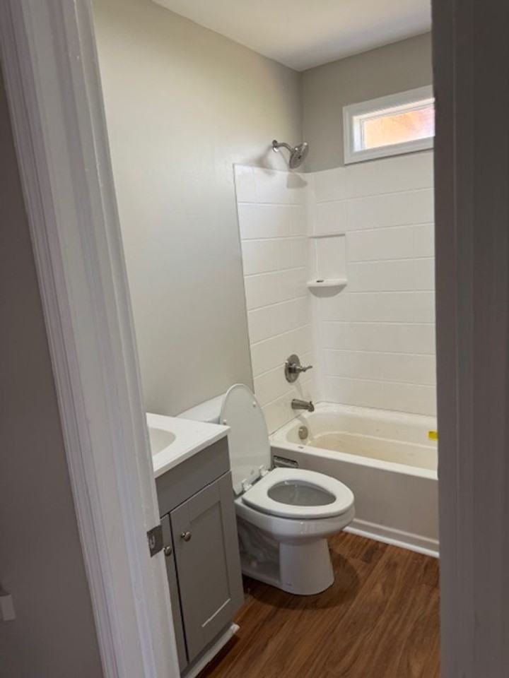 103 Elizabeth Ave - Photo 5 of 13