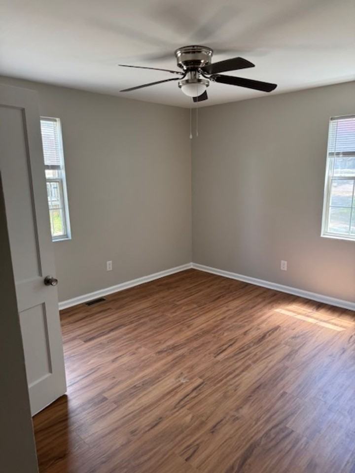 103 Elizabeth Ave - Photo 7 of 13