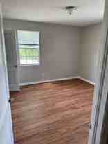 105 Elizabeth Ave - Photo 1 of 1