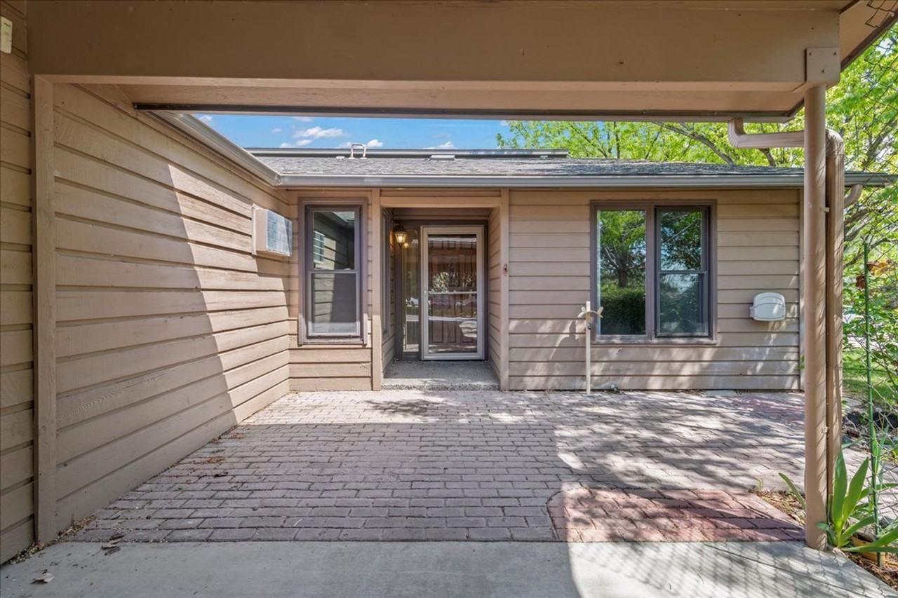 2988 S Owyhee St - Photo 2 of 19