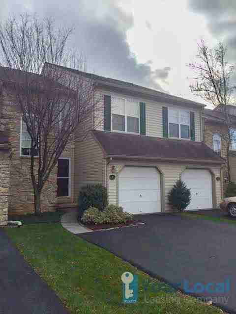 7 Oxford Court - Photo 2 of 11