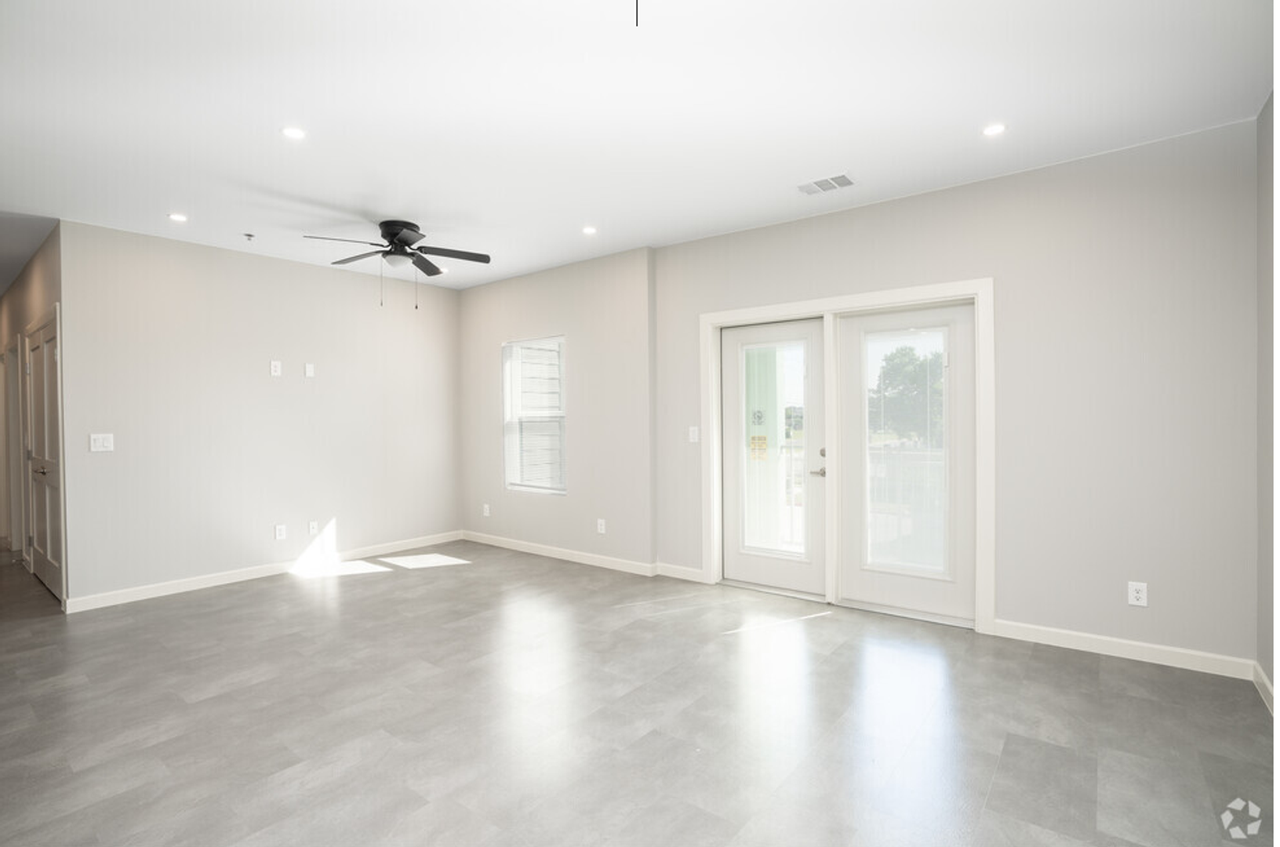 615 Dallas Ave. - Photo 3 of 16