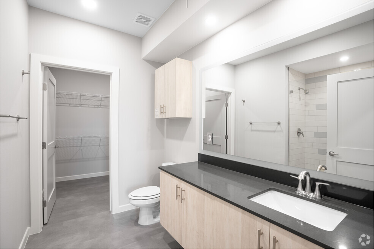 615 Dallas Ave. - Photo 5 of 16