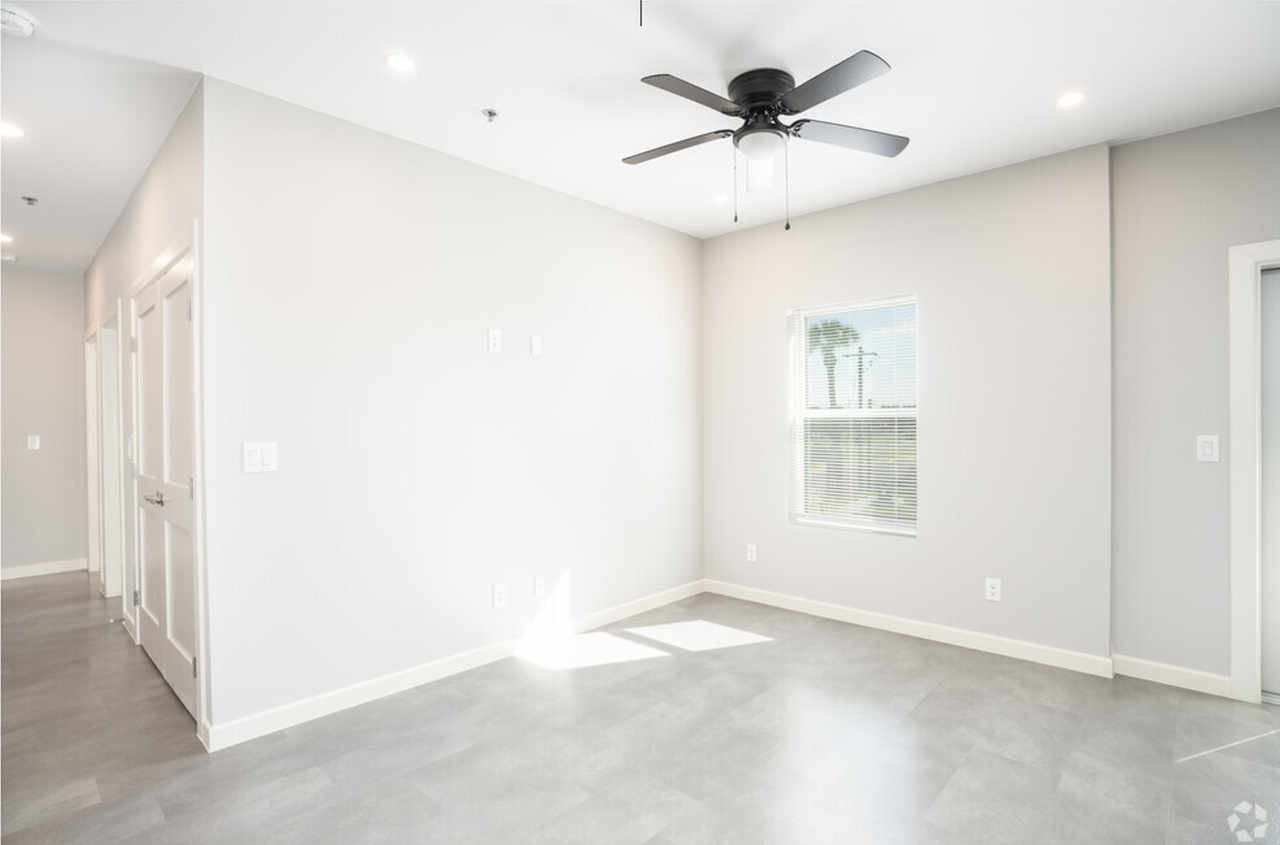 615 Dallas Ave. - Photo 4 of 16