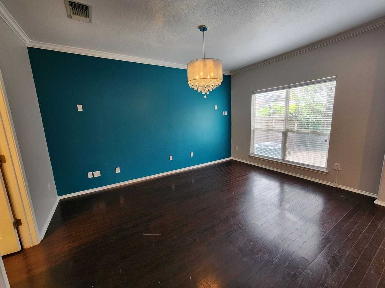 13104 Brook Arbor - Photo 3 of 24