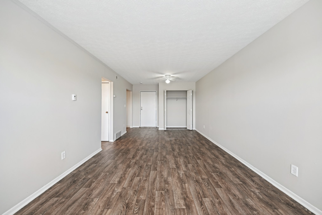 Tamarack Arms Apartments - Photo 5 of 16