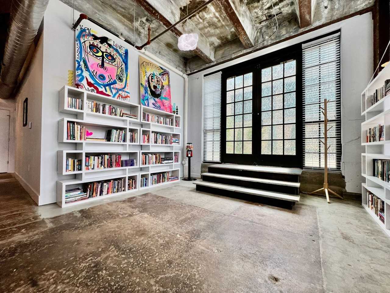 1407 Grandin Rd - Photo 6 of 35