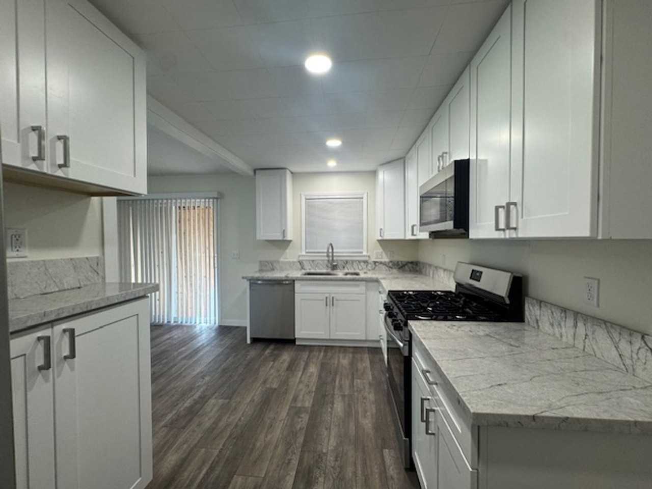 4108 Excelsior Rd - Photo 3 of 27