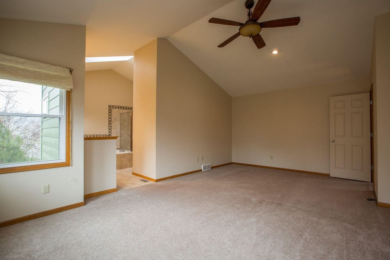 4405 Monte Carlo Dr - Photo 6 of 14