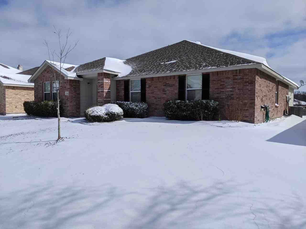 2718 Lake Terrace Dr - Photo 2 of 22