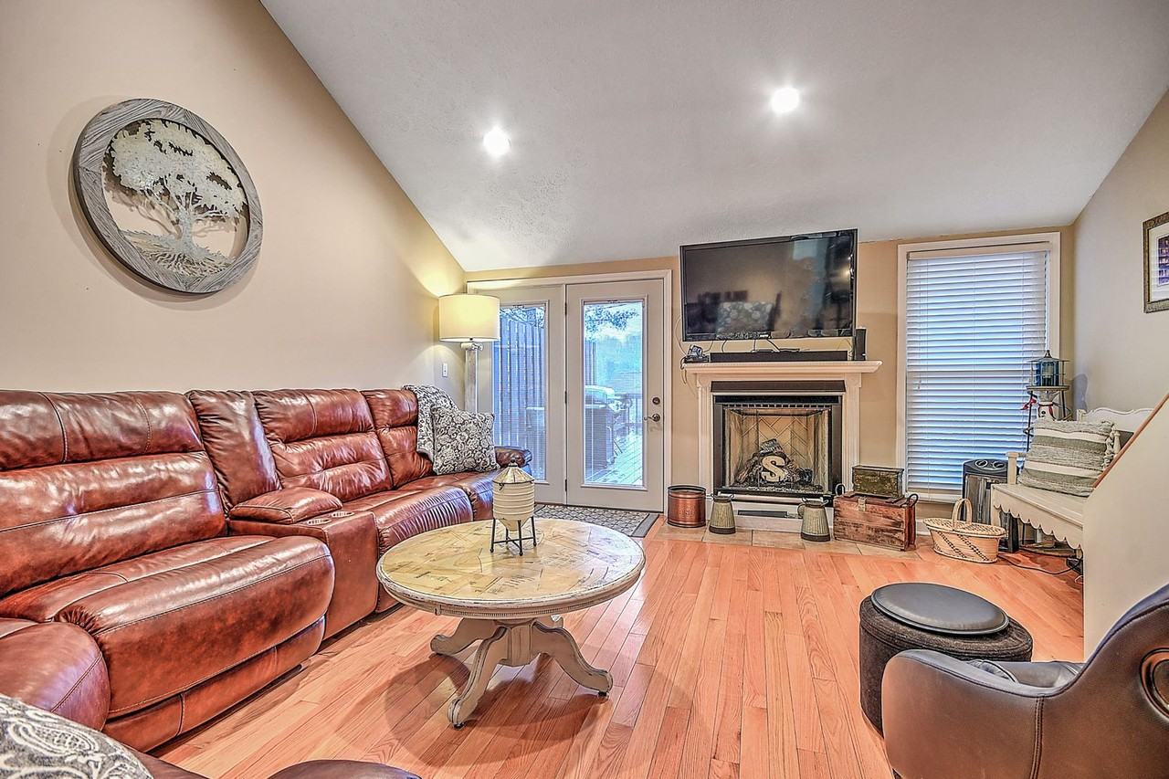 780 Hamilton Rd - Photo 2 of 29